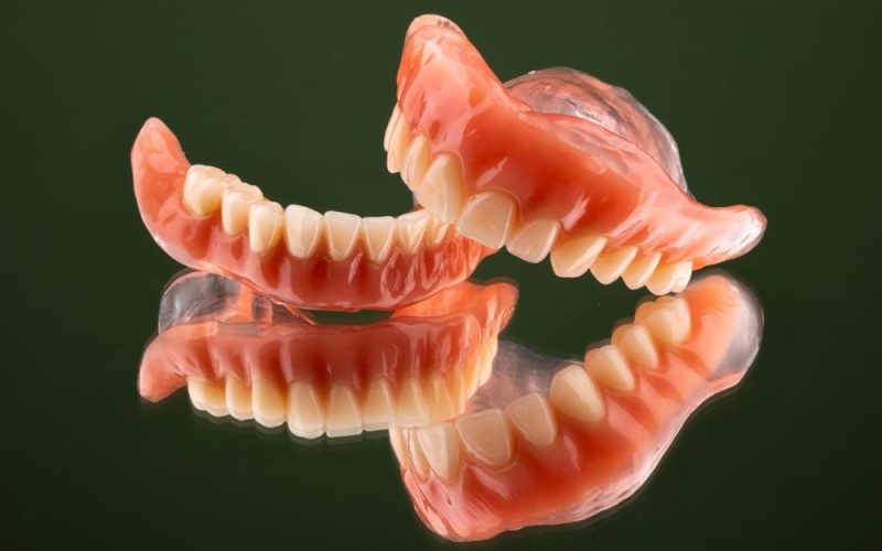 Focus,On,Maxillary,And,Mandibular,Complete,Dentures